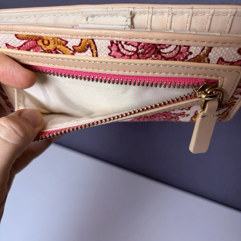 Spartina 449 Bifold Snap Floral Pattern Slim Wallet